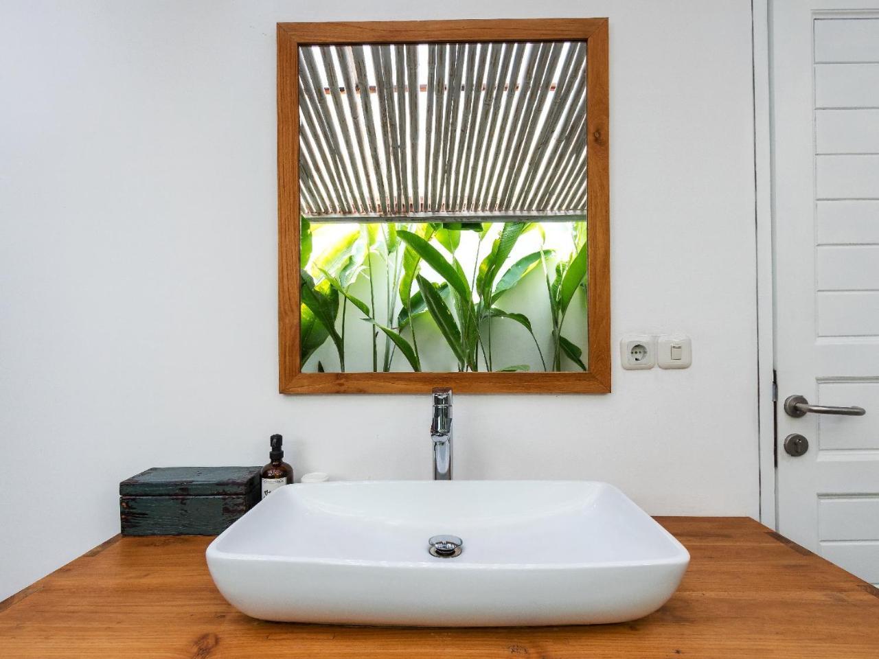 Villa Atmo Seminyak Exteriör bild