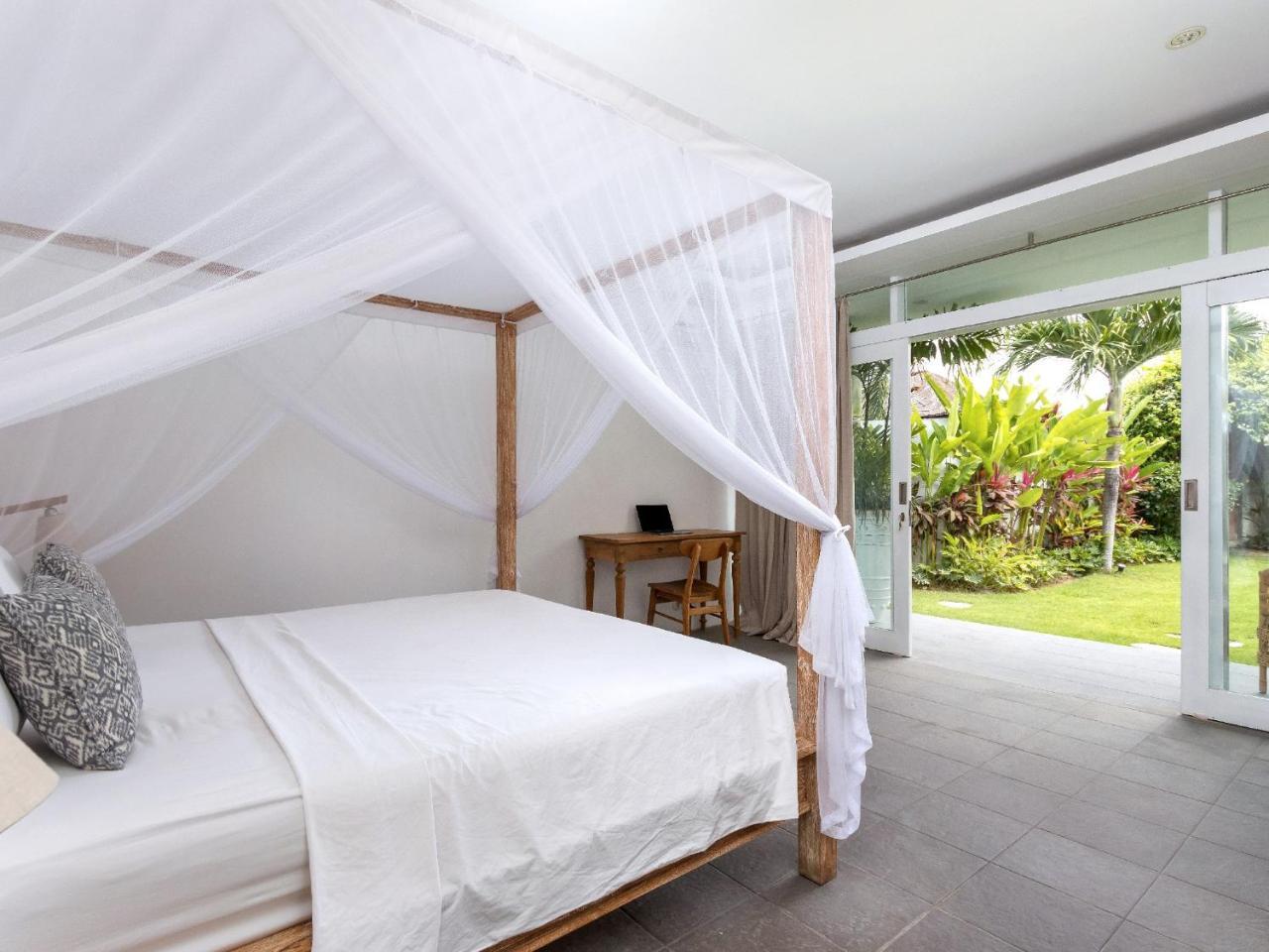 Villa Atmo Seminyak Exteriör bild