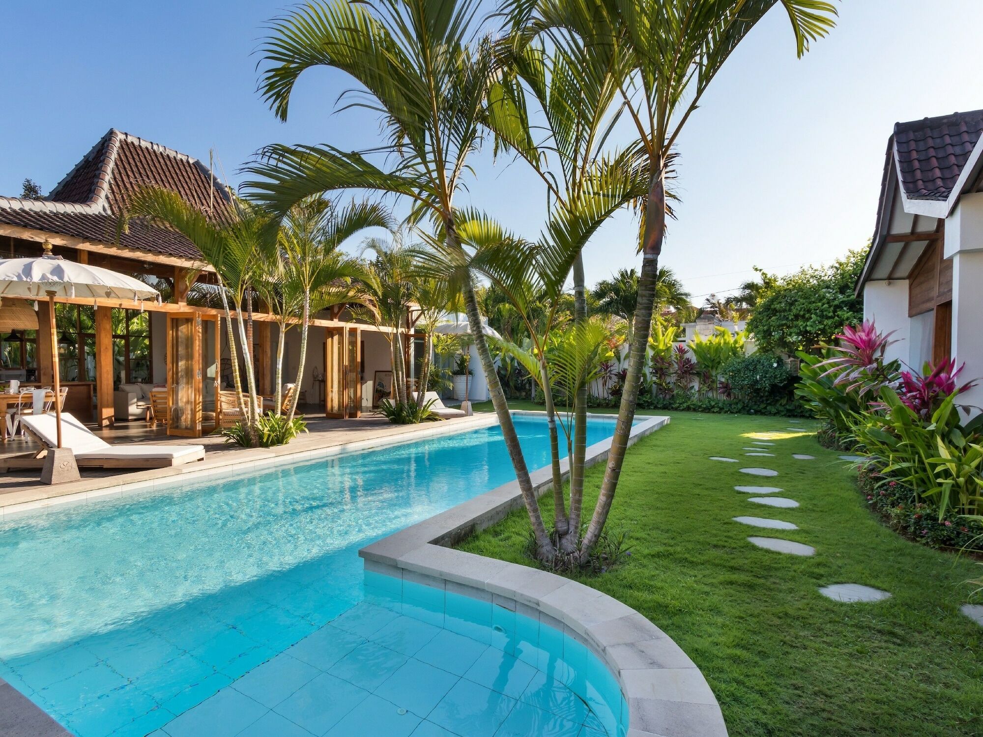 Villa Atmo Seminyak Exteriör bild